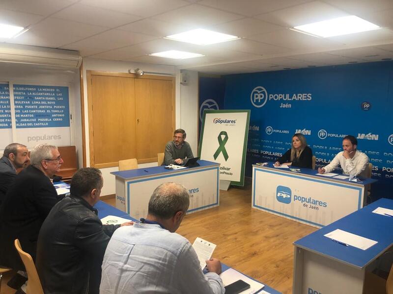 El PP de Jaén se reúne con representantes de funcionarios del Estado para estudiar medidas que frenen los graves recortes de Sánchez en sanidad 