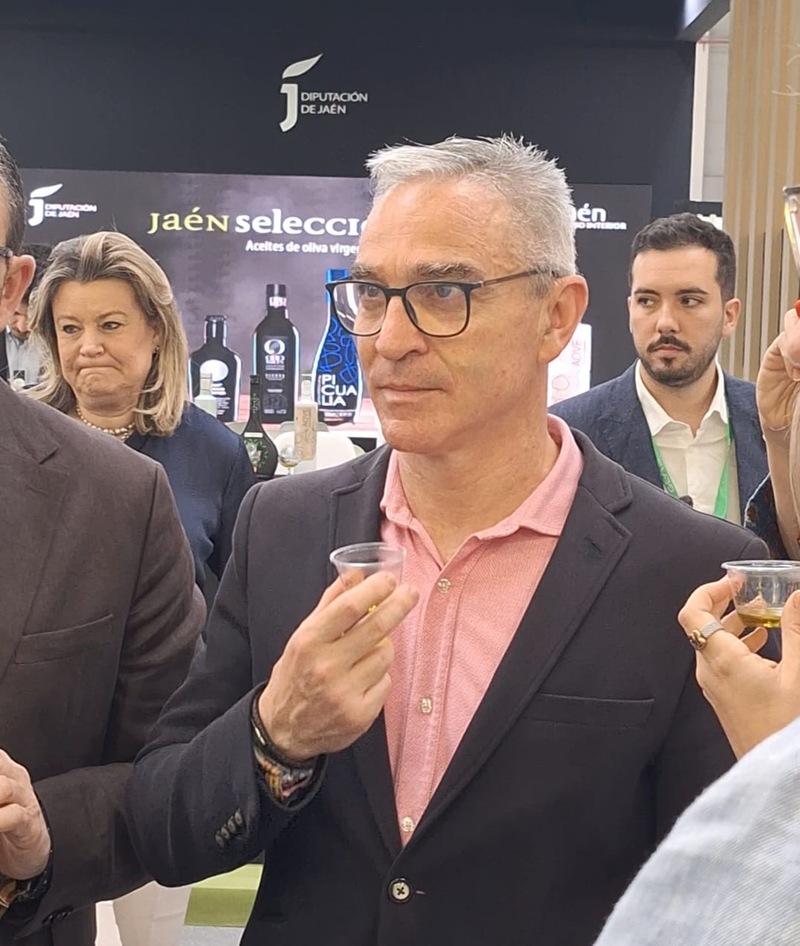 Camacho: 'La Diputación tiene que trabajar desde hoy mismo para que la próxima Expoliva alcance todo el potencial que tiene'
