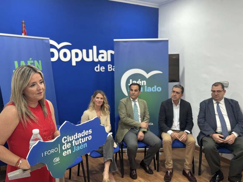 El PP celebra el Foro “Ciudades del futuro en Jaén” con el objetivo de “darle voz a quienes trabajan para el desarrollo y la creación de oportunidades de vida en nuestros pueblos”