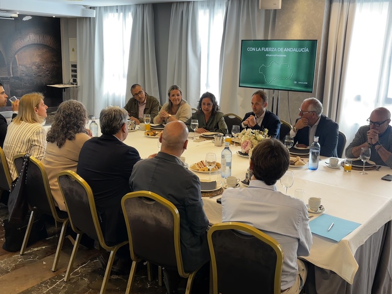 García defiende el compromiso del Partido Popular con los servicios públicos: “somos defensores a ultranza y los datos lo demuestran”