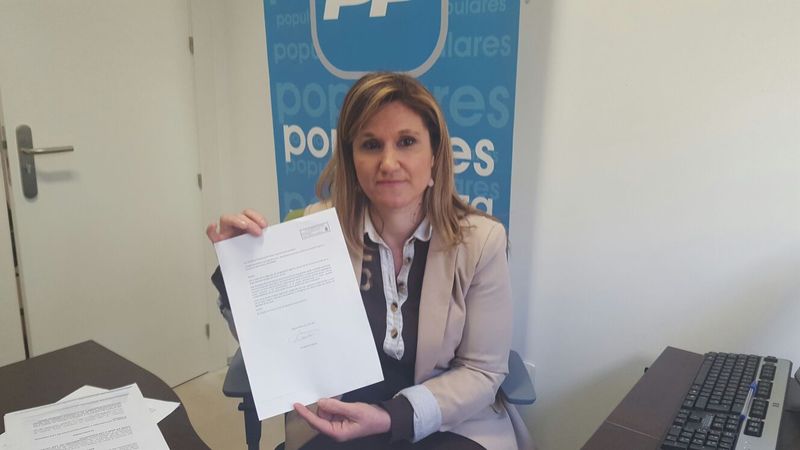 Apéndice Esquivar Encadenar El PP de Baeza vuelve a solicitar un informe de legalidad de la bolsa de...