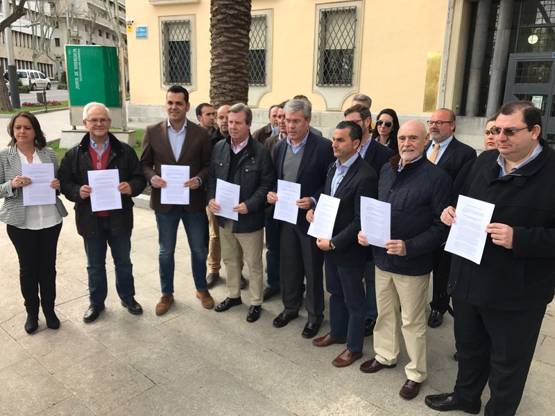 Fernández de Moya: “No vamos a permitir que por el ninguneo de Susana Díaz sigan sin ejecutarse las conducciones de riego de la presa de Siles”