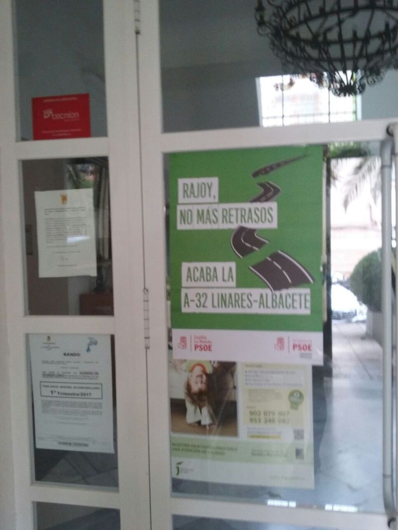 El PP de La Puerta denuncia que el PSOE está haciendo uso partidista del ayuntamiento “con campañas en contra del gobierno central”