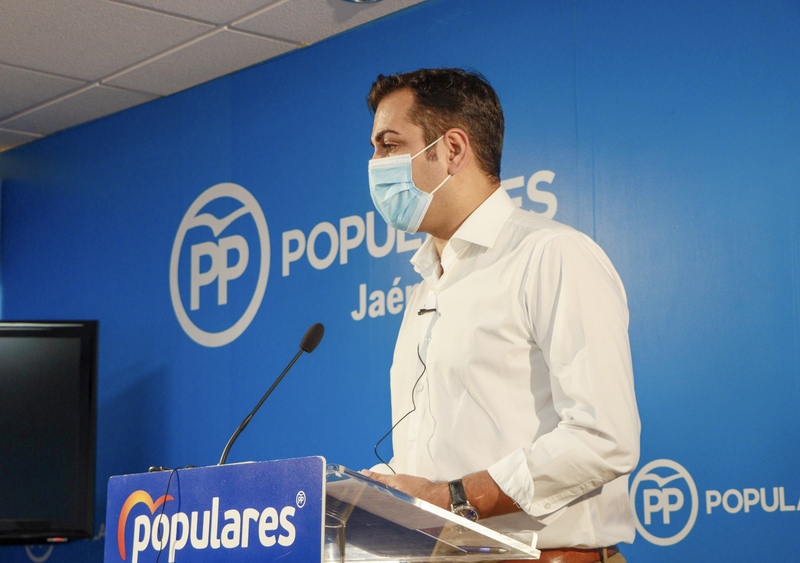 El PP de Jaén señala que Sánchez nuevamente “va a remolque del Gobierno de Juanma Moreno”
