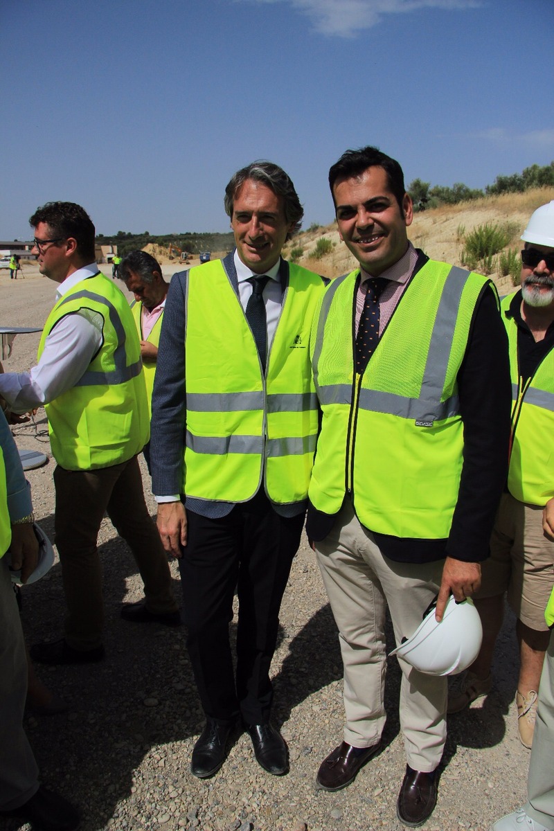 El Partido Popular de Jaén, satisfecho por la reanudación de las obras de la A-32, invita al PSOE a hacer lo propio con la A-6201, la A-6204 o la A-315