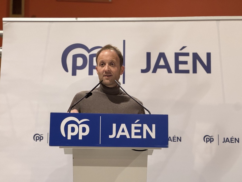 Domínguez asegura que el Gobierno de Juanma Moreno ofrece garantías sólidas y compromiso inquebrantable a los agricultores y ganaderos jiennenses