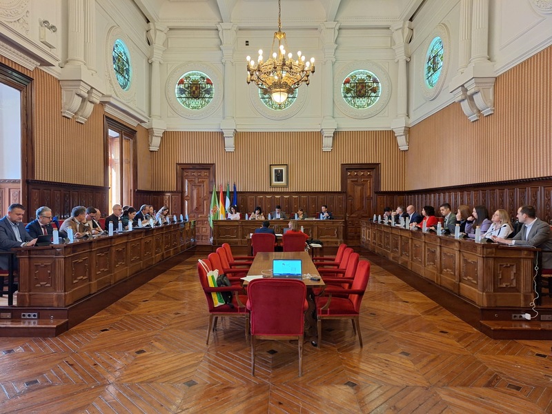 La Diputación deja sin ejecutar la mitad de su presupuesto en carreteras y renuncia a usar más de cien millones de euros en total