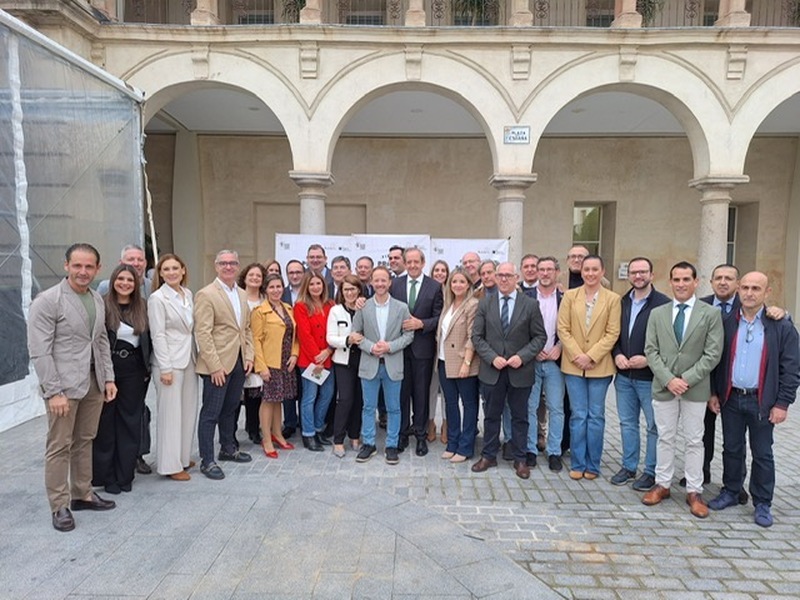 El PP de Jaén se vuelca con la Fiesta del Primer Aceite en la que Domínguez destaca “el gran trabajo de nuestros olivareros para lograr los mejores AOVES del mundo”