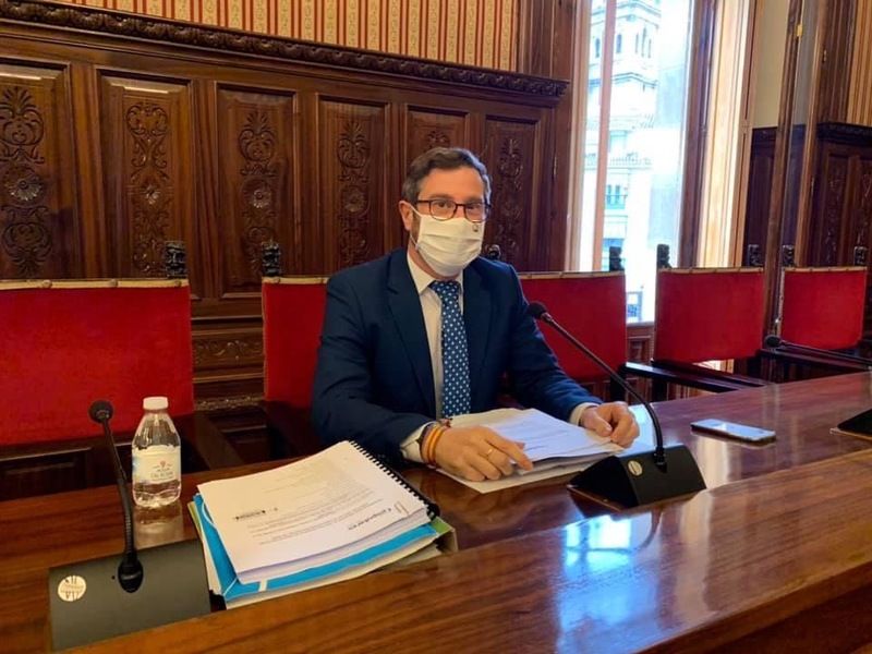 Contreras reprocha que Montero haya venido a preocuparse más de las primarias socialista  que de dar a las entidades locales los recursos económicos  que demandan