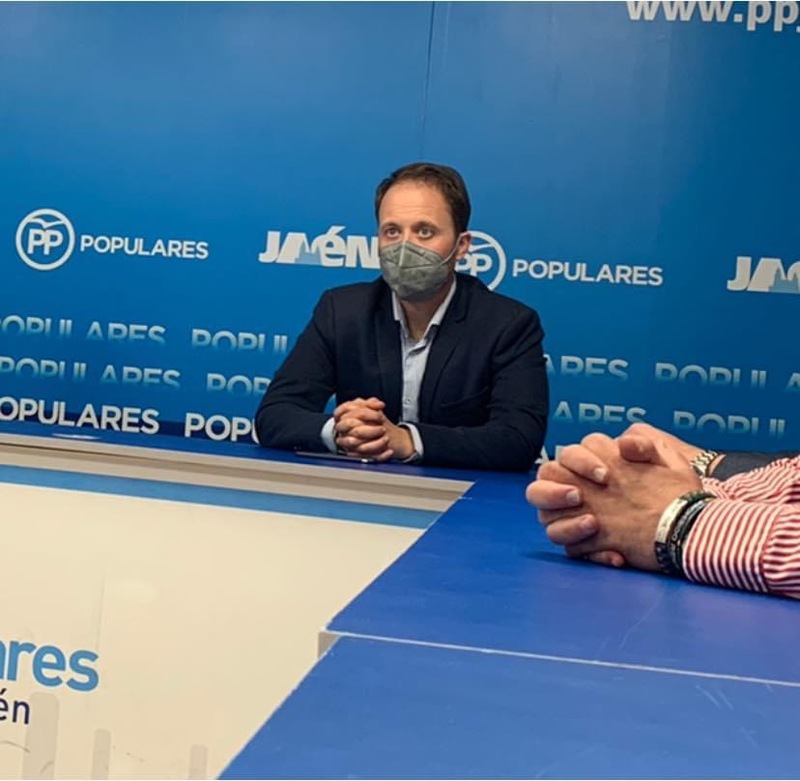 Domínguez afirma que es inmoral el uso que el PSOE está haciendo de la vacunación para sacar rédito político: “es detestable que mientan así”