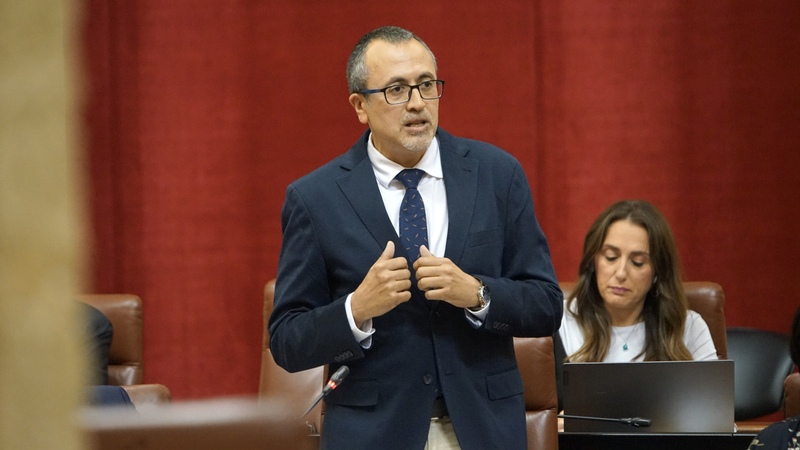 Bonilla espera que, después de que la Junta haya cumplido con Cazorla y construya un acceso peatonal al CHARE, “el alcalde asuma su responsabilidad y deje las pancartas”