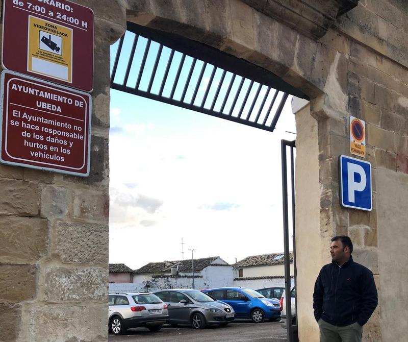 PP denuncia el “descontrol” de los parking de Santo Domingo y Santa Clara