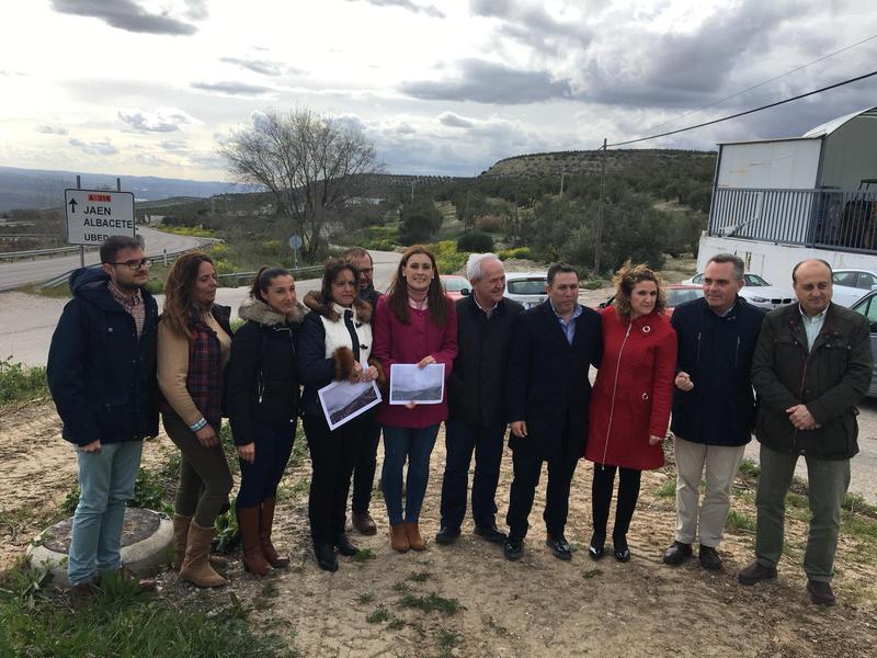 El Partido Popular “no parará hasta que el señor López explique los motivos del hundimiento de la autovía del Olivar” y “no consentiremos que siga escondiendo su nefasta gestión tras las inclemencias meteorológicas”