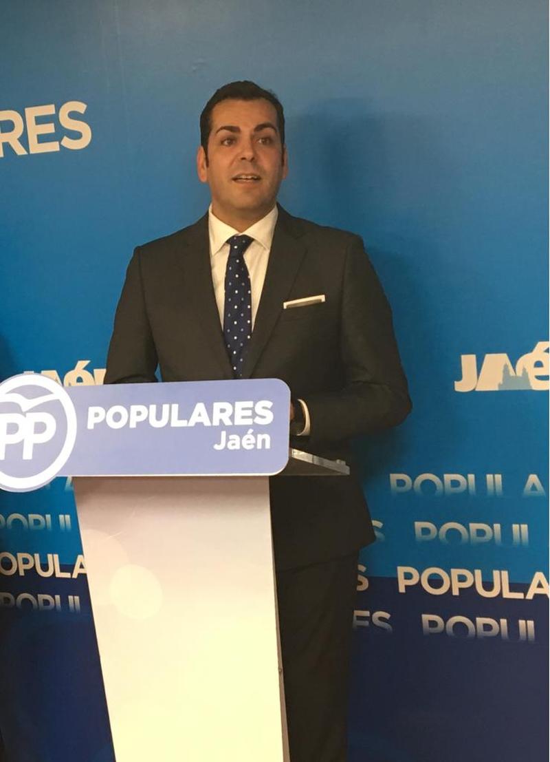 Requena advierte que “la señora Díaz es cómplice de Sánchez” y que “los andaluces seremos los más perjudicados con el gobierno socialista”