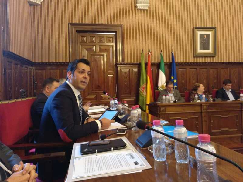 El PP muestra su “máximo apoyo y defensa de las víctimas de violencia de género” y lamenta la “demagogia y frivolidad” del PSOE con este tema