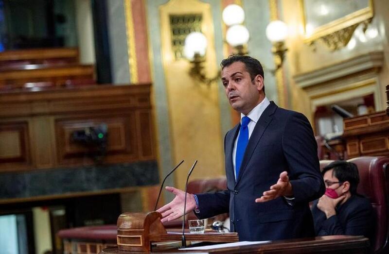 Requena: “Me abochorna el silencio cómplice del PSOE de Jaén al que poco le importa que muchos jiennenses no puedan asumir el precio de la luz y pasen las altas temperaturas del verano en condiciones tercermundistas”