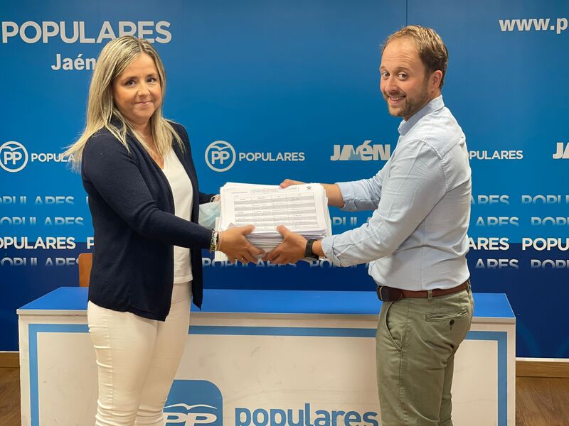 El PP de Jaén presenta 2.845 avales para Juanma Moreno de cara a la celebración del congreso del PP-A 