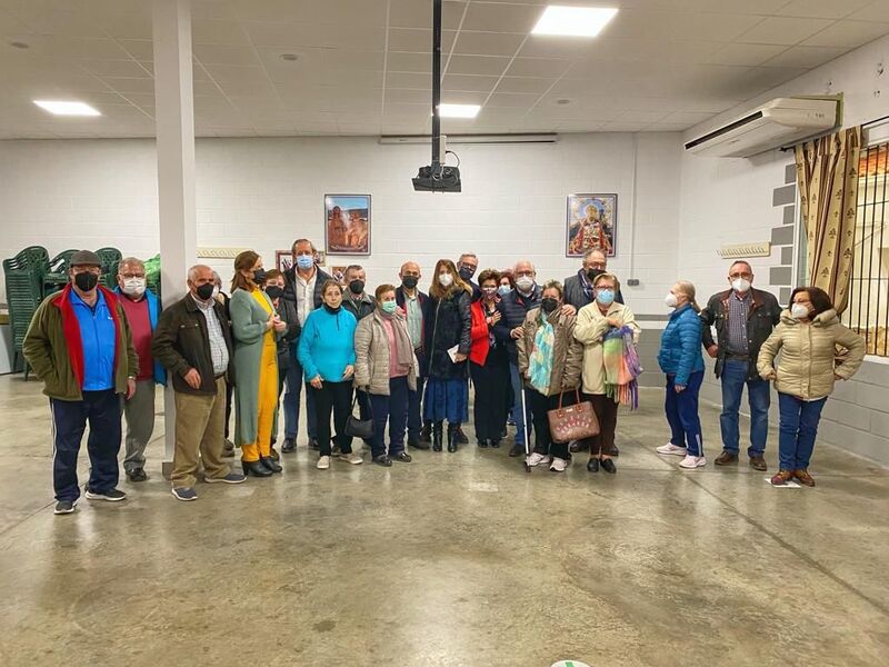 El PP mantiene un encuentro “cercano y enriquecedor” para continuar con el cambio emprendido por el Gobierno de Juanma Moreno en materia de Salud y políticas sociales 