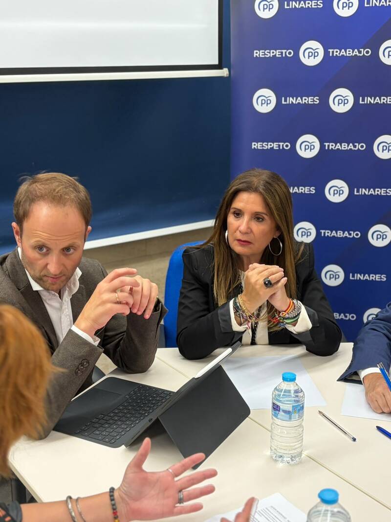Domínguez sitúa a los autónomos como motor de Jaén y contrapone el modelo del PP al “infierno fiscal” de Sánchez